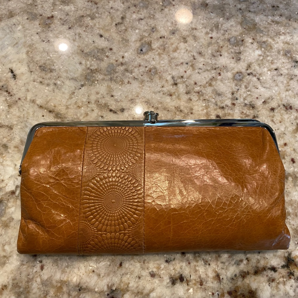 HOBO crinkled camel leather wallet in excellent condition.
